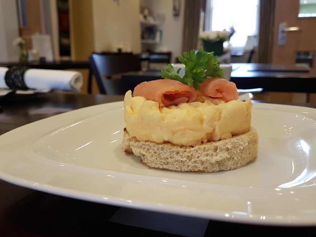 Croft Guest house 4*